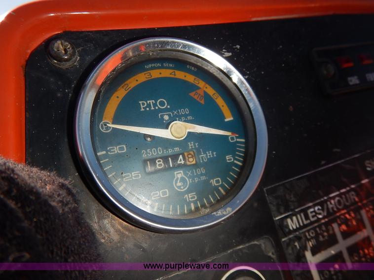 image for item K7323 1985 Allis Chalmers 6140 tractor