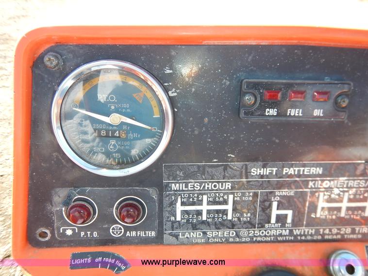 image for item K7323 1985 Allis Chalmers 6140 tractor