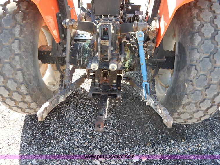 image for item K7323 1985 Allis Chalmers 6140 tractor