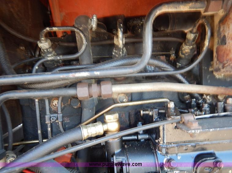 image for item K7323 1985 Allis Chalmers 6140 tractor