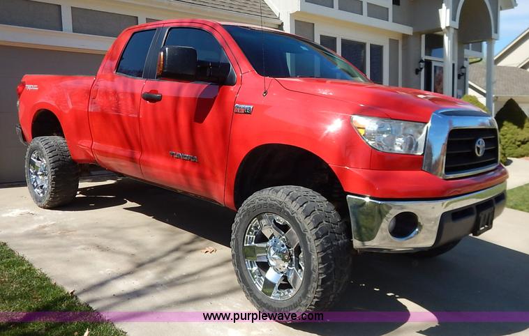 image for item K7327 2007 Toyota Tundra SR5 Double Cab pickup truck