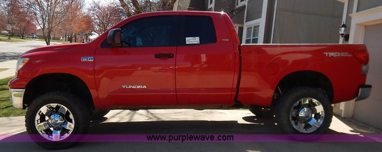 image for item K7327 2007 Toyota Tundra SR5 Double Cab pickup truck