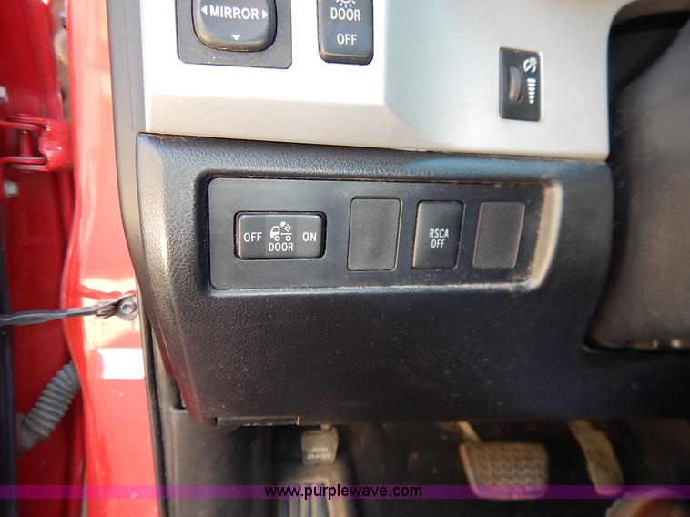 image for item K7327 2007 Toyota Tundra SR5 Double Cab pickup truck