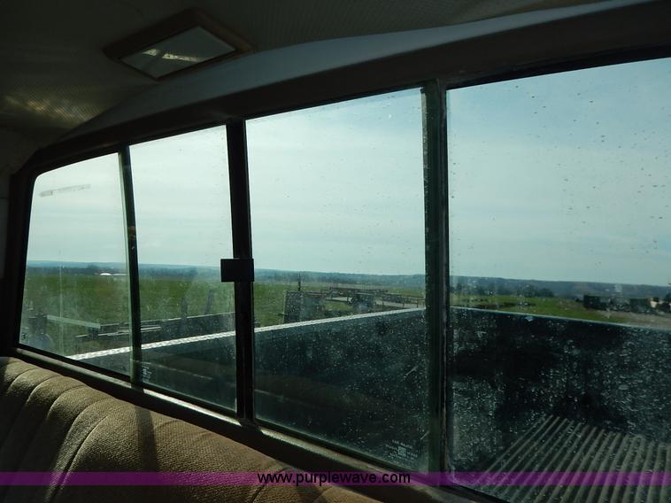 image for item K7331 1993 Chevrolet Cheyenne 2500 pickup truck