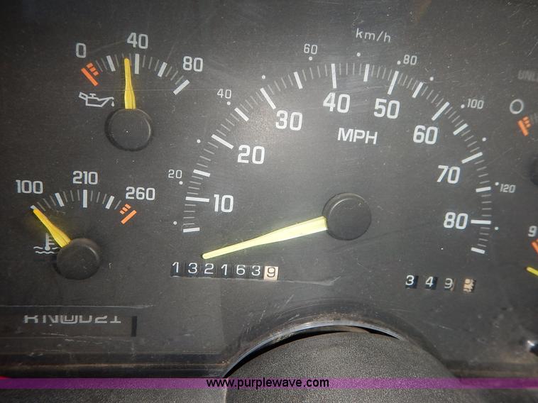 image for item K7331 1993 Chevrolet Cheyenne 2500 pickup truck