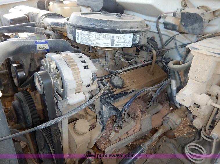 image for item K7331 1993 Chevrolet Cheyenne 2500 pickup truck