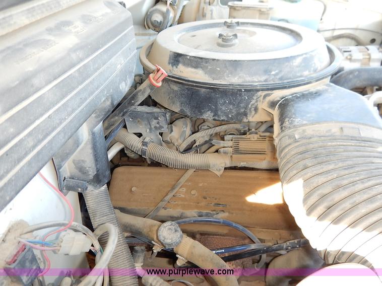 image for item K7331 1993 Chevrolet Cheyenne 2500 pickup truck