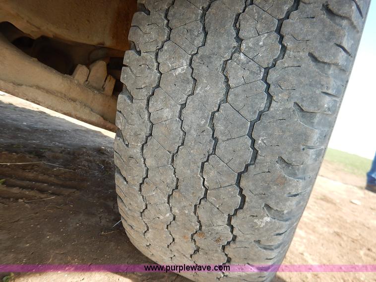 image for item K7331 1993 Chevrolet Cheyenne 2500 pickup truck