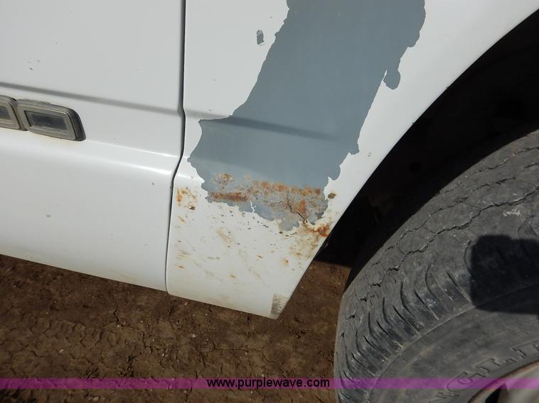 image for item K7331 1993 Chevrolet Cheyenne 2500 pickup truck