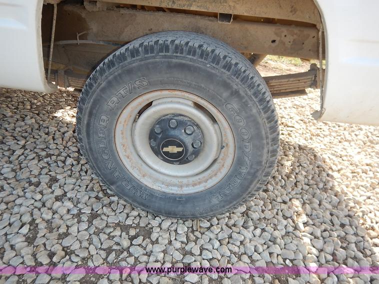 image for item K7331 1993 Chevrolet Cheyenne 2500 pickup truck