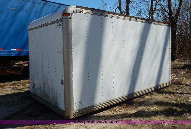 US truck body cargo box in Louisburg, KS Item K7340 sold Purple Wave