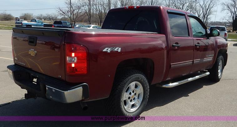 image for item K7345 2009 Chevrolet Silverado 1500 Crew Cab pickup truck