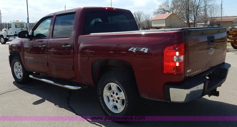 image for item K7345 2009 Chevrolet Silverado 1500 Crew Cab pickup truck