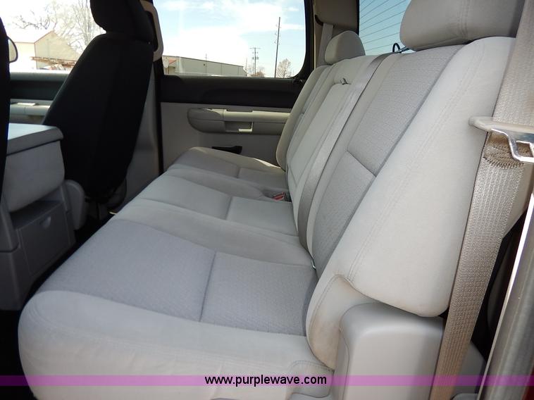 image for item K7345 2009 Chevrolet Silverado 1500 Crew Cab pickup truck