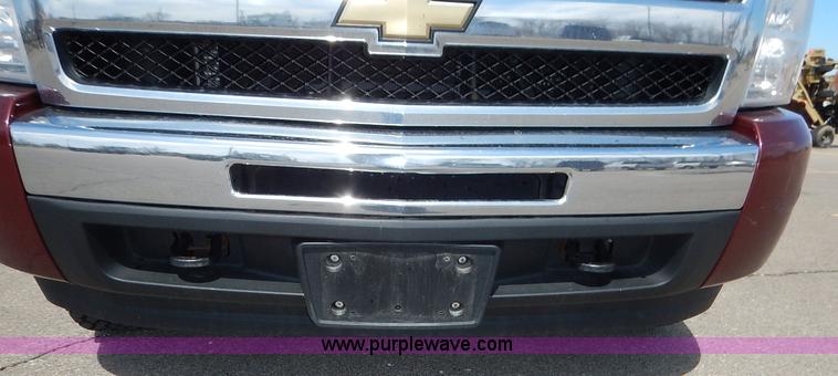 image for item K7345 2009 Chevrolet Silverado 1500 Crew Cab pickup truck