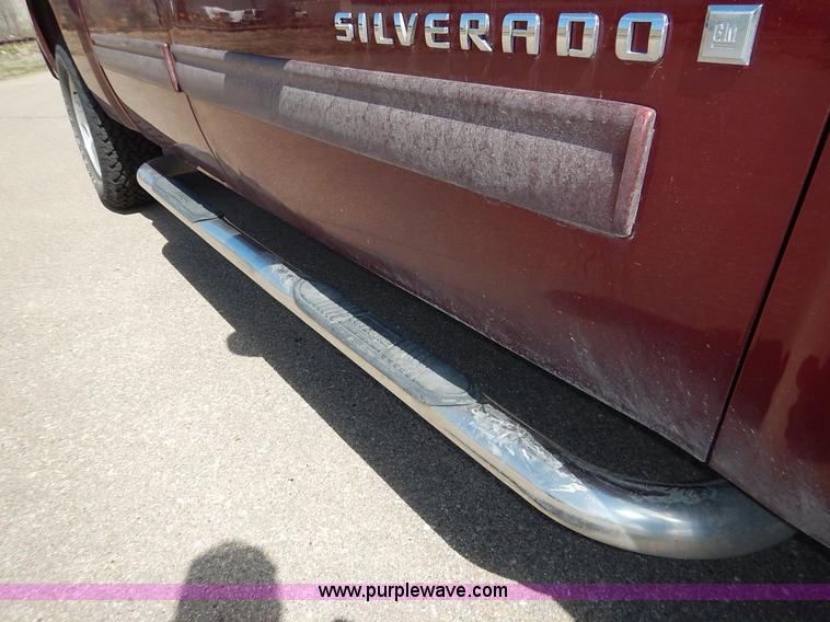 image for item K7345 2009 Chevrolet Silverado 1500 Crew Cab pickup truck