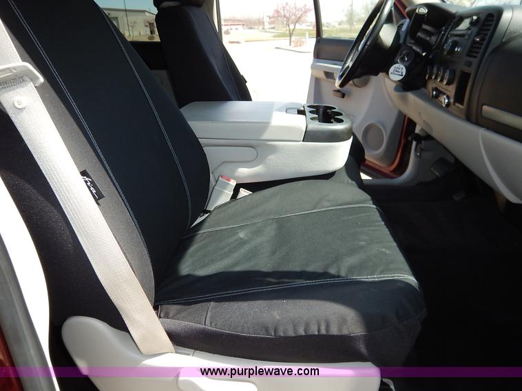 image for item K7345 2009 Chevrolet Silverado 1500 Crew Cab pickup truck