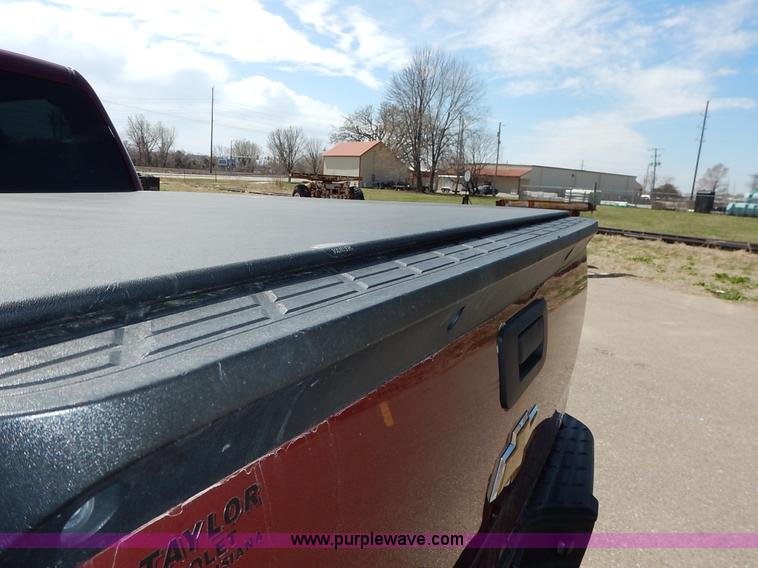 image for item K7345 2009 Chevrolet Silverado 1500 Crew Cab pickup truck