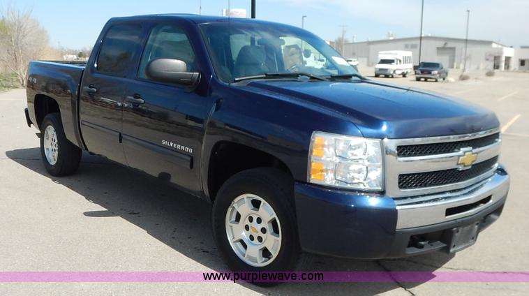 image for item K7346 2010 Chevrolet Silverado 1500 Crew Cab pickup truck