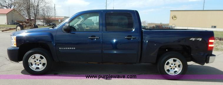 image for item K7346 2010 Chevrolet Silverado 1500 Crew Cab pickup truck
