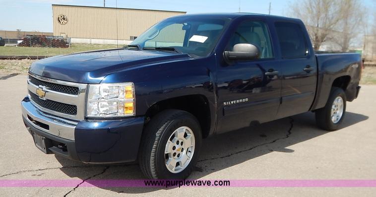 image for item K7346 2010 Chevrolet Silverado 1500 Crew Cab pickup truck