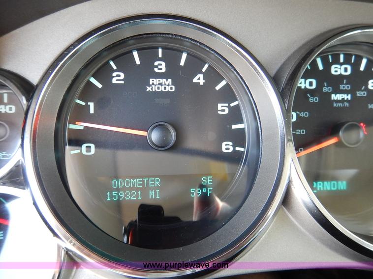 image for item K7346 2010 Chevrolet Silverado 1500 Crew Cab pickup truck