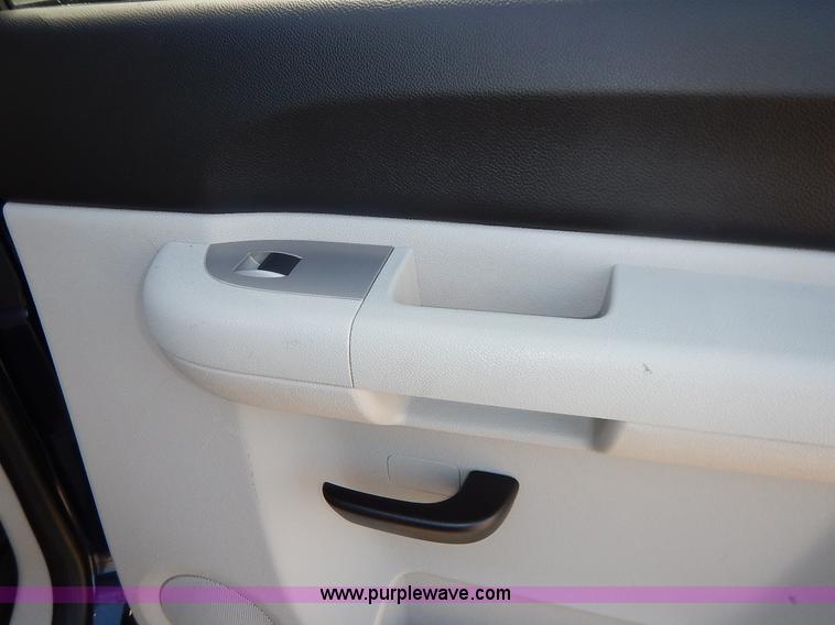 image for item K7346 2010 Chevrolet Silverado 1500 Crew Cab pickup truck