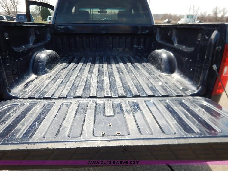 image for item K7346 2010 Chevrolet Silverado 1500 Crew Cab pickup truck