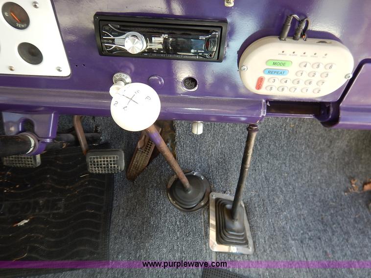 image for item K7370 1959 Ford F350 party bus