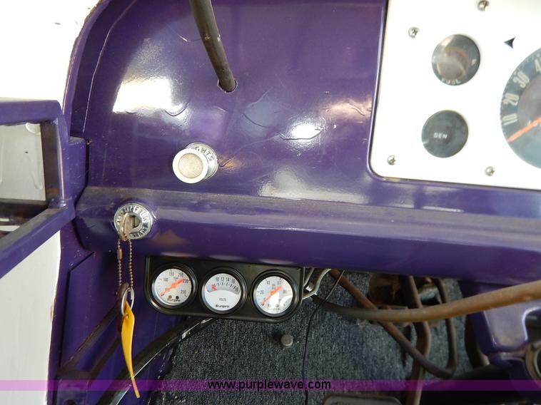 image for item K7370 1959 Ford F350 party bus