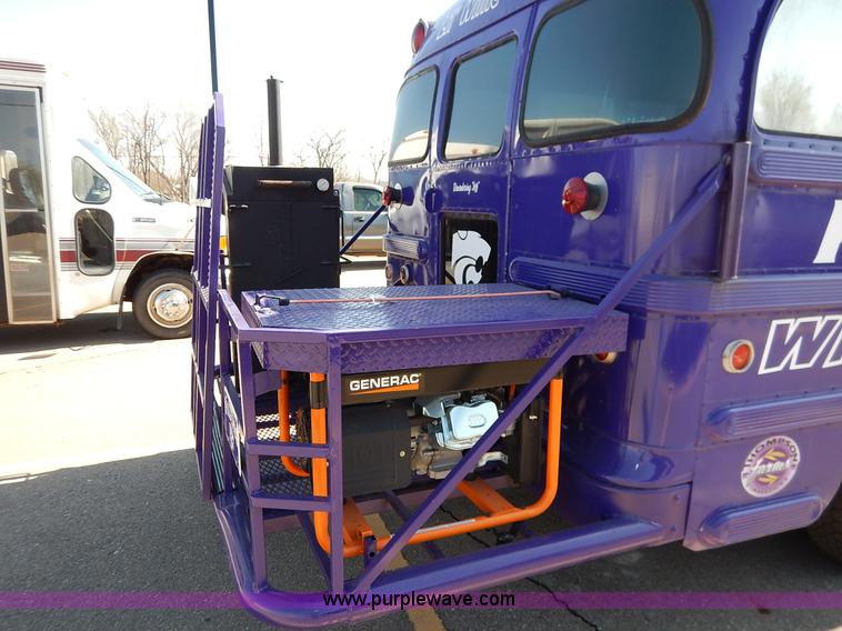 image for item K7370 1959 Ford F350 party bus