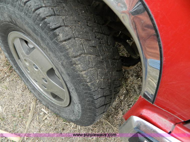 image for item K8015 1998 Chevrolet 1500 Z71 Ext. Cab pickup truck