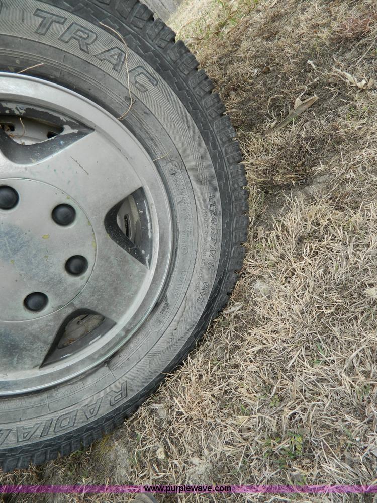 image for item K8015 1998 Chevrolet 1500 Z71 Ext. Cab pickup truck