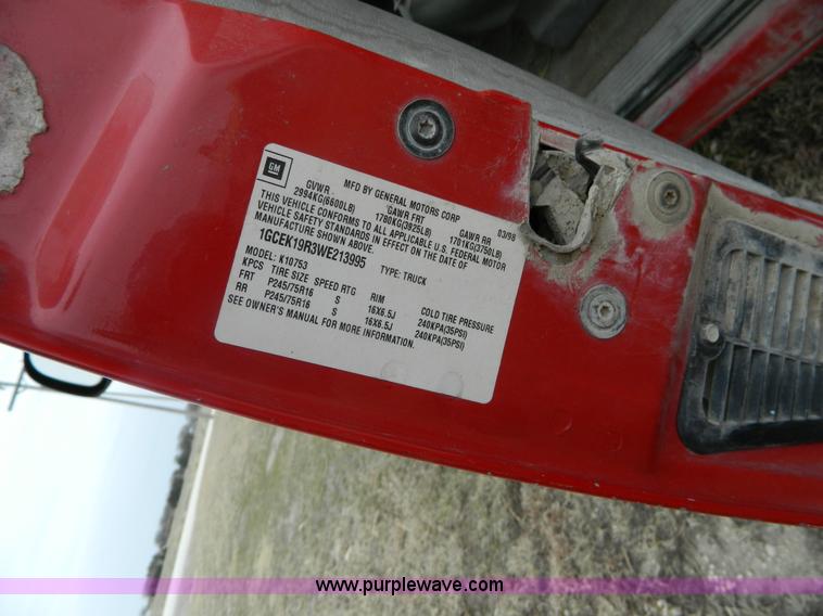 image for item K8015 1998 Chevrolet 1500 Z71 Ext. Cab pickup truck