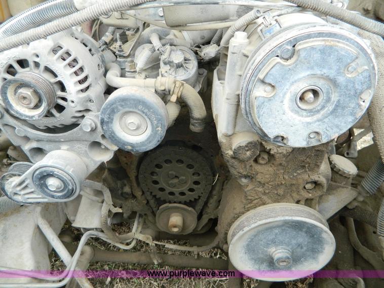 image for item K8015 1998 Chevrolet 1500 Z71 Ext. Cab pickup truck