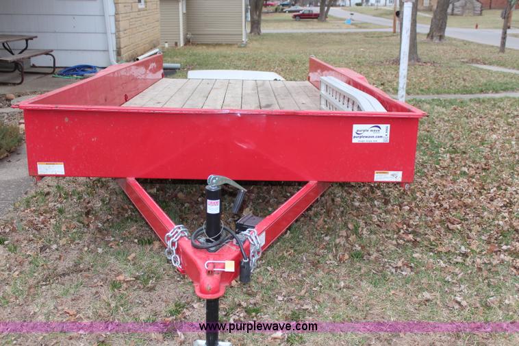 image for item K8966 2012 Red Oak trailer