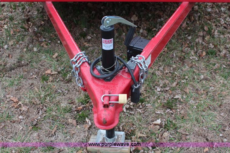 image for item K8966 2012 Red Oak trailer