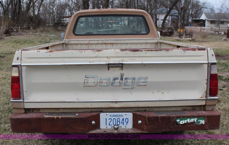 image for item K8969 1972 Dodge D100 Adventurer pickup truck