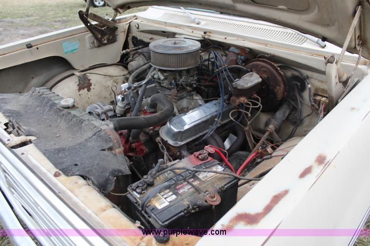 image for item K8969 1972 Dodge D100 Adventurer pickup truck