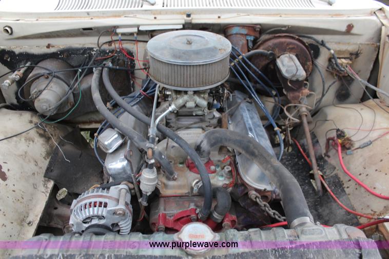 image for item K8969 1972 Dodge D100 Adventurer pickup truck