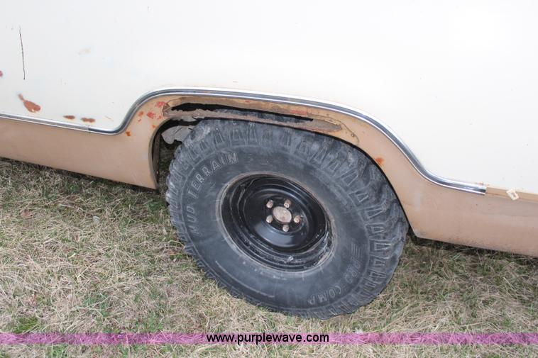 image for item K8969 1972 Dodge D100 Adventurer pickup truck