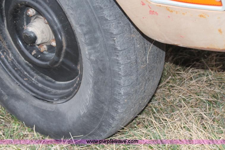 image for item K8969 1972 Dodge D100 Adventurer pickup truck