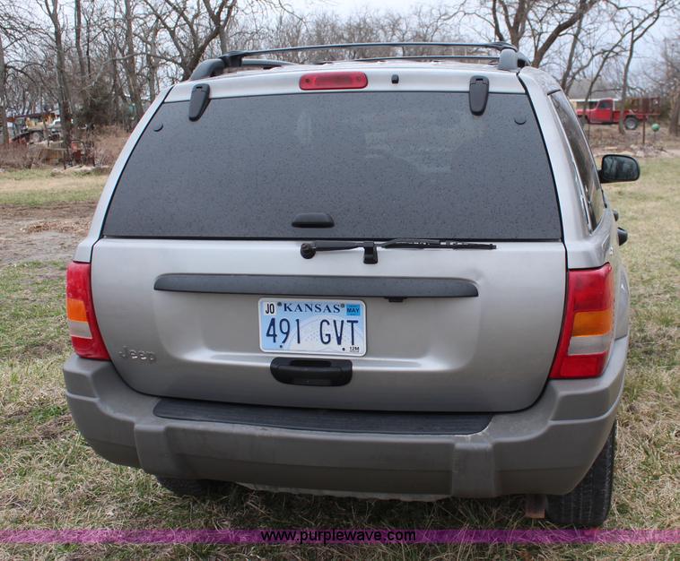 image for item K8974 2000 Jeep Grand Cherokee Laredo SUV