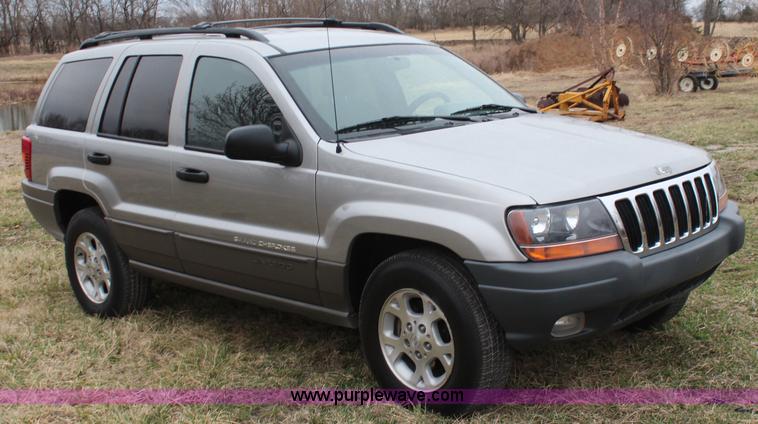 image for item K8974 2000 Jeep Grand Cherokee Laredo SUV