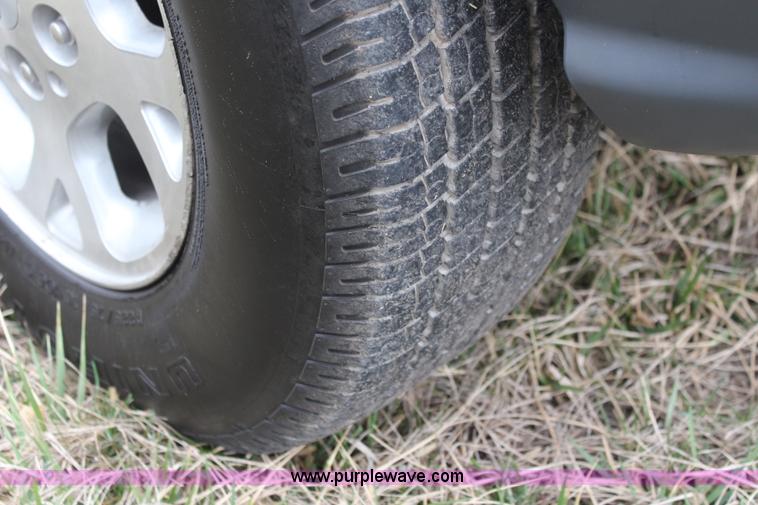 image for item K8974 2000 Jeep Grand Cherokee Laredo SUV