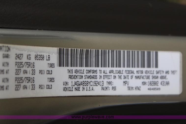 image for item K8974 2000 Jeep Grand Cherokee Laredo SUV