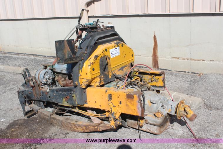 image for item K8986 International V8 diesel engine