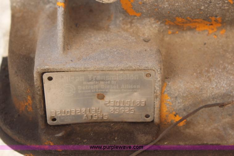 image for item K8986 International V8 diesel engine