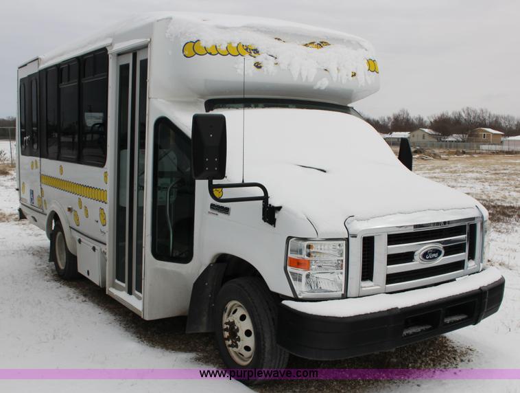 image for item L6711 2008 Ford E350 Super Duty Eldorado Aerotech transit vehicle