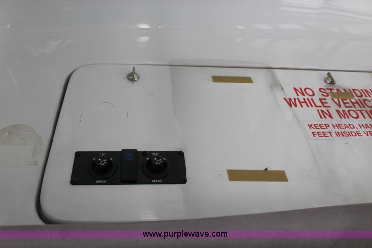 image for item L6711 2008 Ford E350 Super Duty Eldorado Aerotech transit vehicle